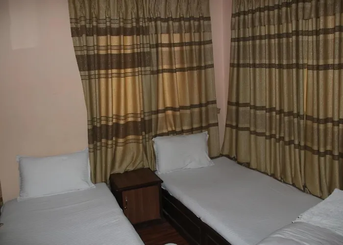 Himalaya Hostal *