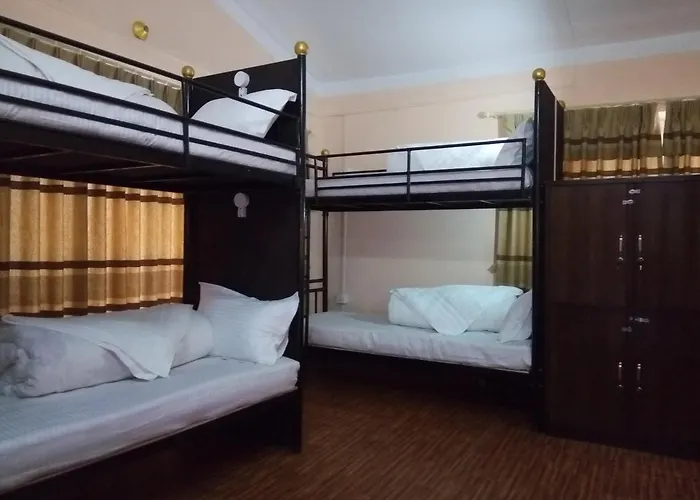 Himalaya Hostal *